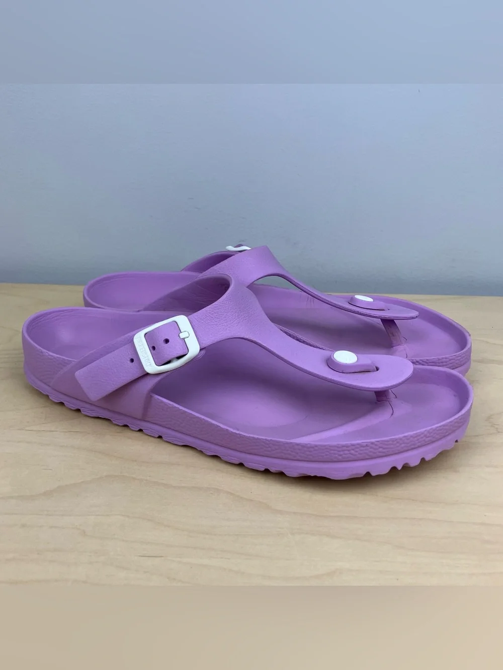 Birkenstock Women’s Size 40 / 9.0 Gizeh EVA Lavender Purple Thong Sandals